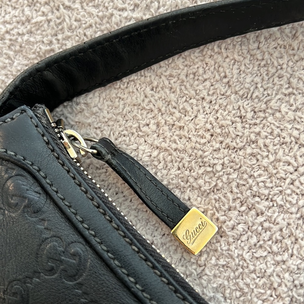 Authentic Black Leather GUCCI Hobo/Shoulder Bag EXCELLENT condition - Picture 4 of 11